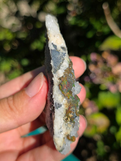 Tétraédrite ariégeoise brute avec Quartz et Chalcopyrite