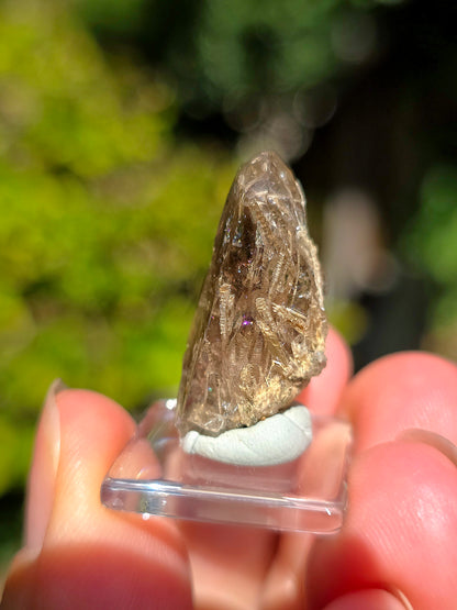  Quartz avec inclusions d'épidote des Pyrénées
