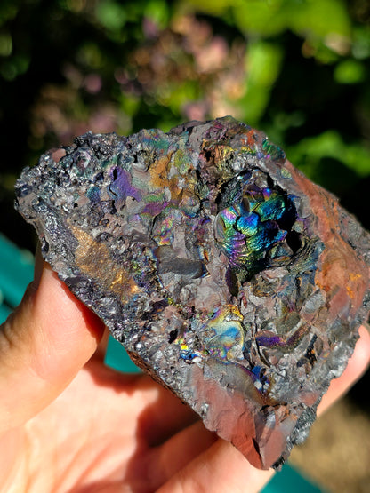 Goethite irisée de Bagnères de Luchon dans les Pyrénées