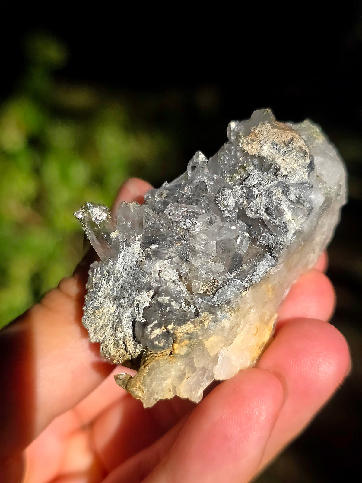Quartz d'Arrens ,Hautes-Pyrénées avec Chlorite