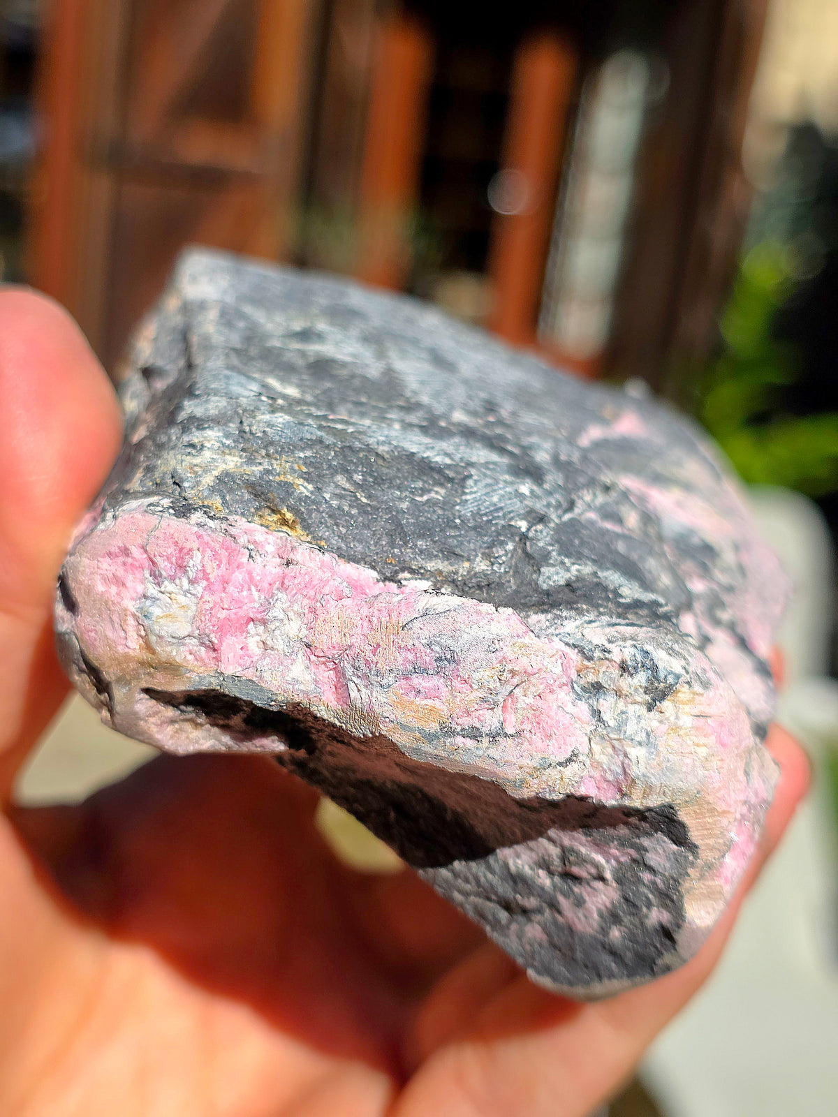 Tranche de Friedelite des Pyrénées semie polie