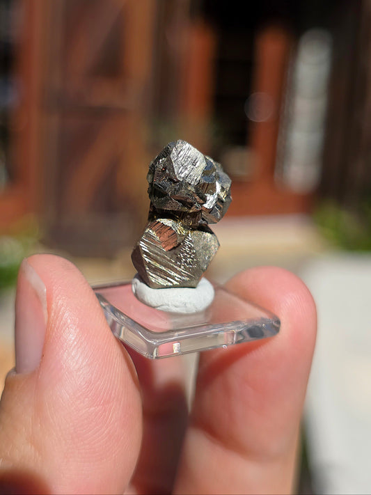 Pyrite de Serre-Ponçon dans les Alpes