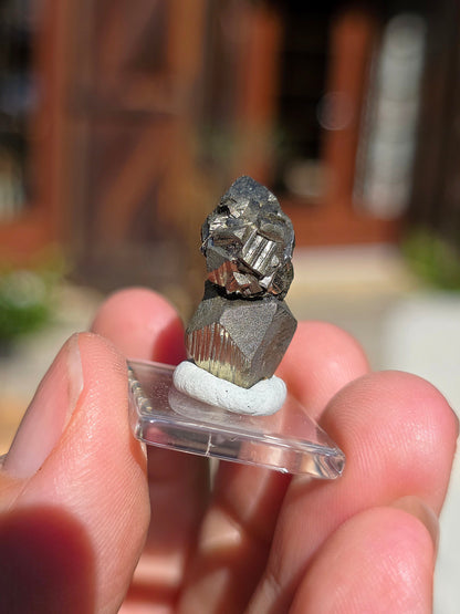 Pyrite de Serre-Ponçon dans les Alpes