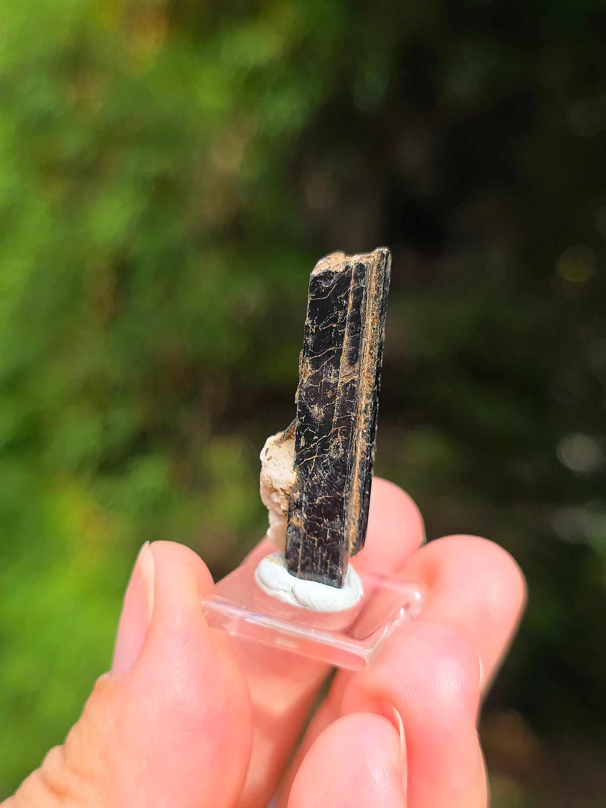 Aegyrine et Feldspath du Malawi réactive UV (à choisir)