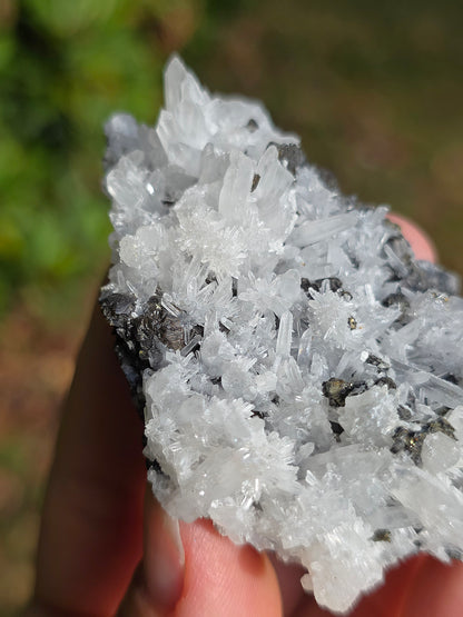 Quartz du Pérou avec inclusions de Pyrite et de Galène.