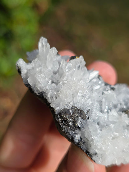 Quartz du Pérou avec inclusions de Pyrite et de Galène.