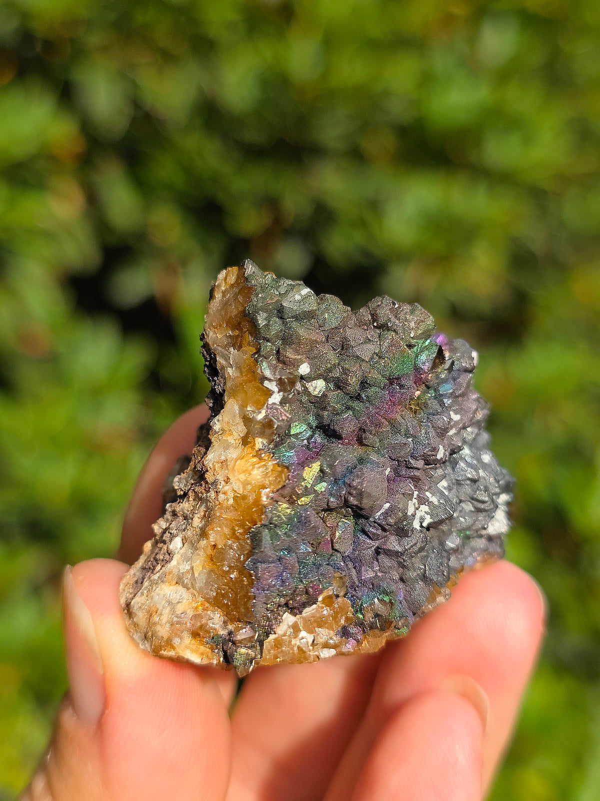 Goethite irisée sur Quartz d'Espagne