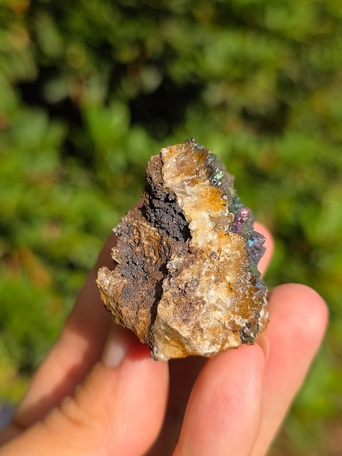 Goethite irisée sur Quartz d'Espagne