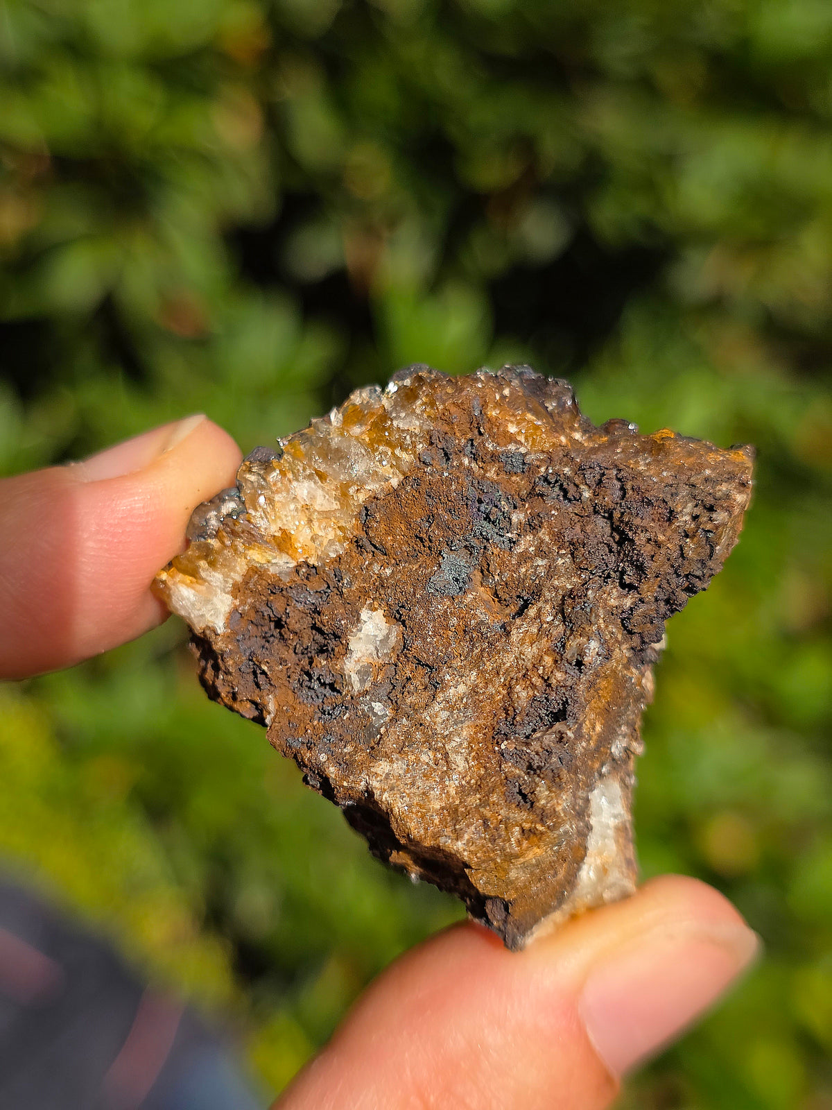 Goethite irisée sur Quartz d'Espagne