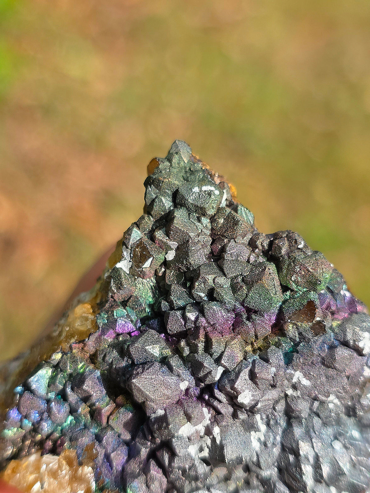 Goethite irisée sur Quartz d'Espagne