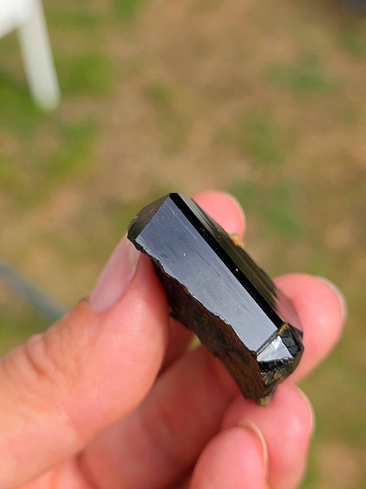 Opale Hyalite sur Tourmaline noire d'Erongo C