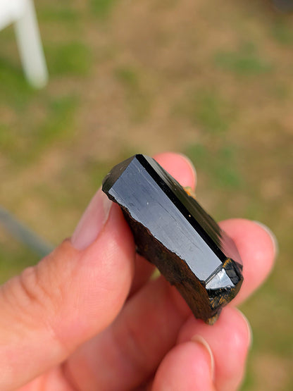 Opale Hyalite sur Tourmaline noire d'Erongo C