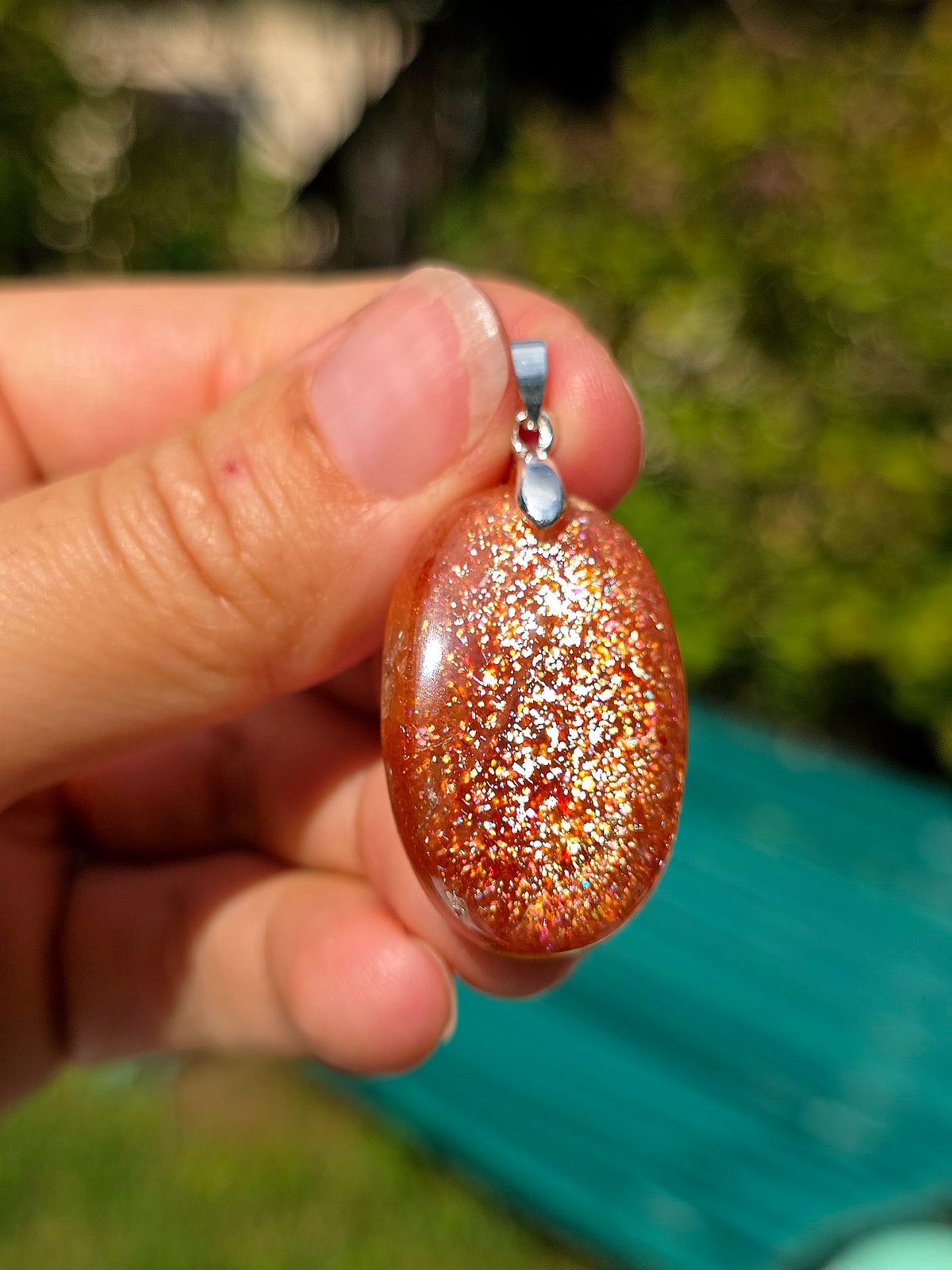 Sublime pendentif en Pierre de soleil
