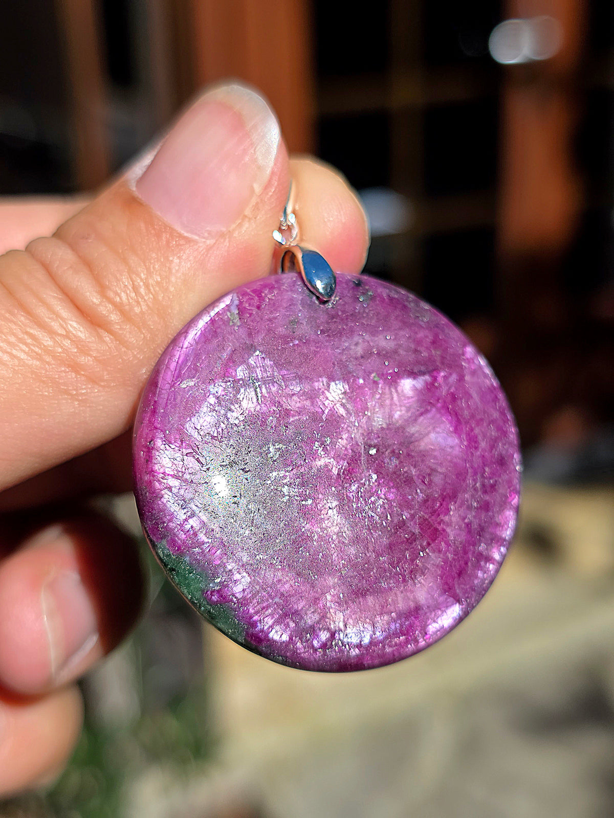 Pendentif en Rubis avec une cristallisation incroyable
