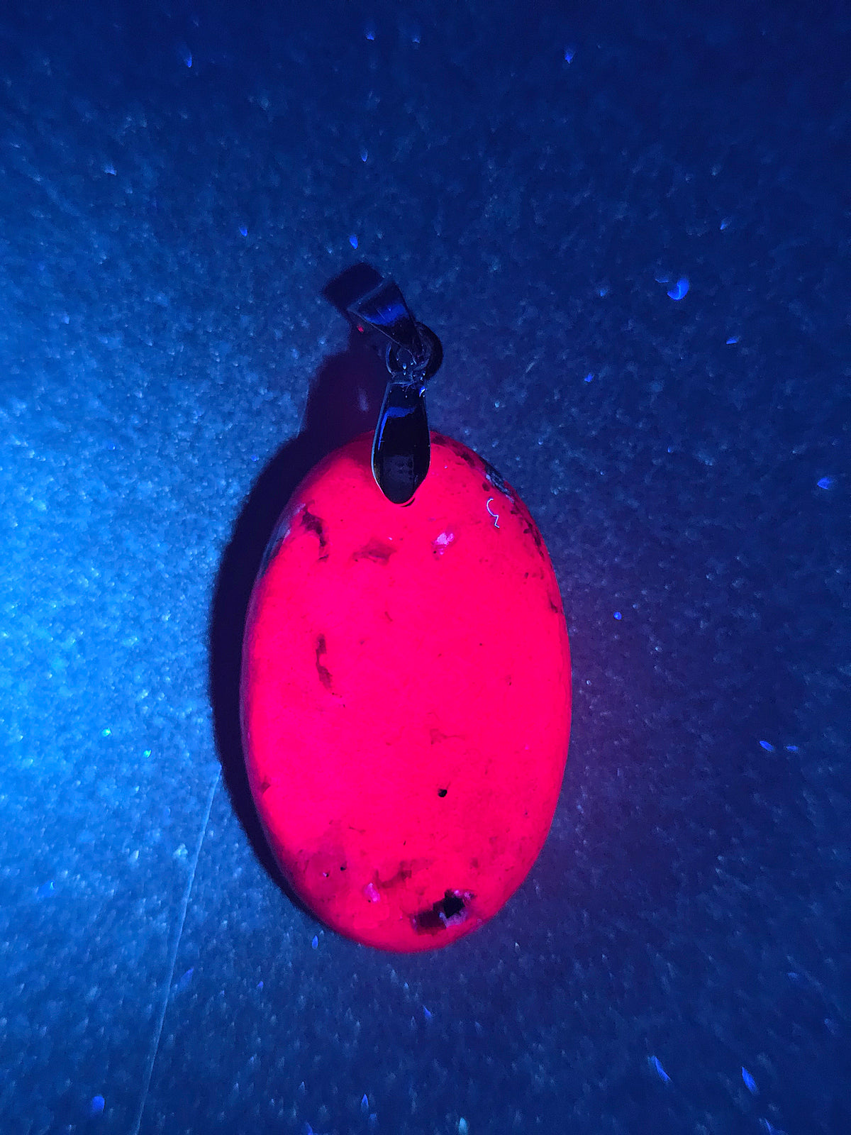 Pendentif en Rubis récatif ultra violet