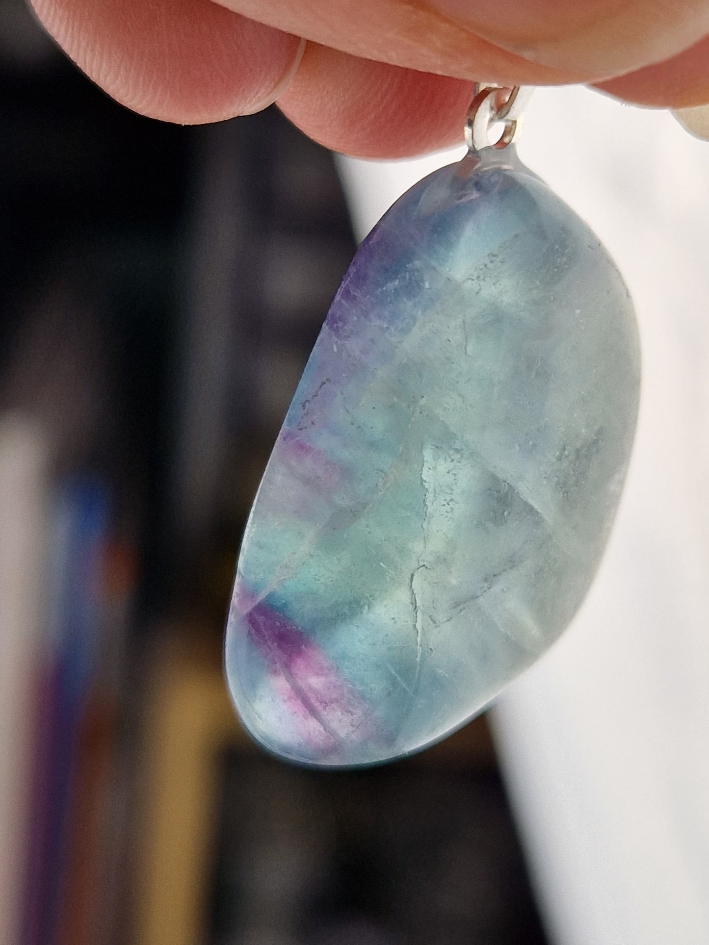 Pendentif pierre roulée Fluorite bleue (à choisir)