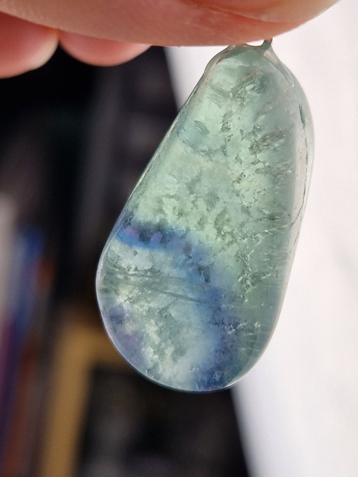 Pendentif pierre roulée Fluorite bleue (à choisir)