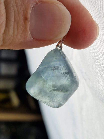 Pendentif pierre roulée Fluorite bleue (à choisir)